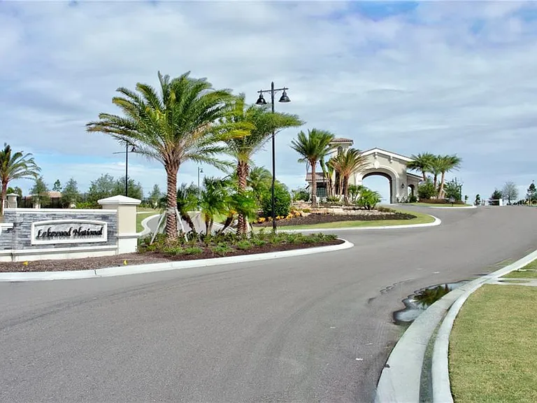 5558 Palmer Cir #106 — Photo 3