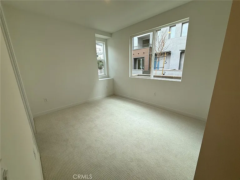 693 S Lyon St #693 — Photo 7