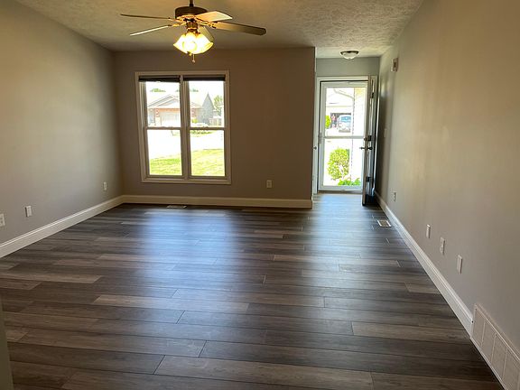 4th image of 1704 Tern Pl