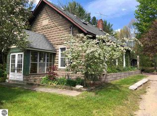 1507 E Brooks Rd, Midland, MI 48640