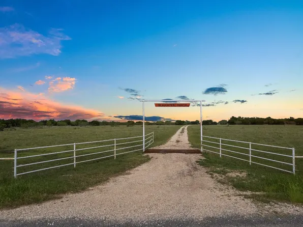 1312 Bible Hill Rd, Crawford, TX 76638