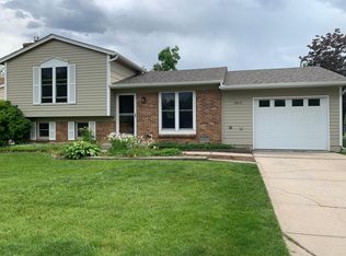 880 W Willow St, Louisville, CO 80027
