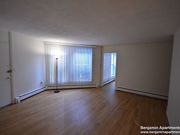 2nd image of 6 Gerald Rd #1