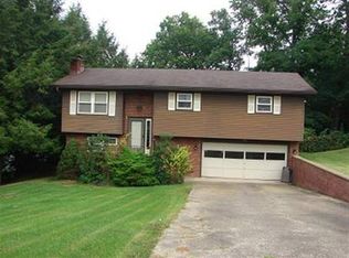 128 Barkley Ct, Russell, KY 41169