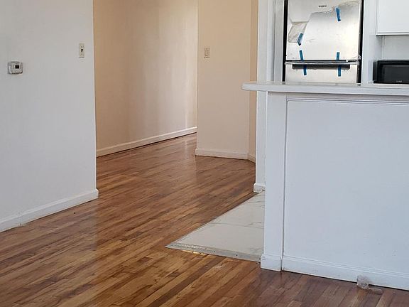 3rd image of 1460 E 94th St #3