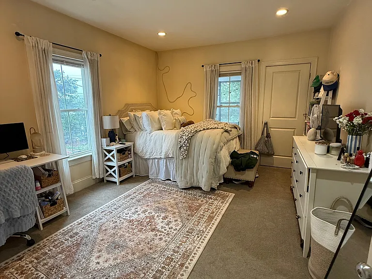 25 Lothrop St #2L — Photo 8