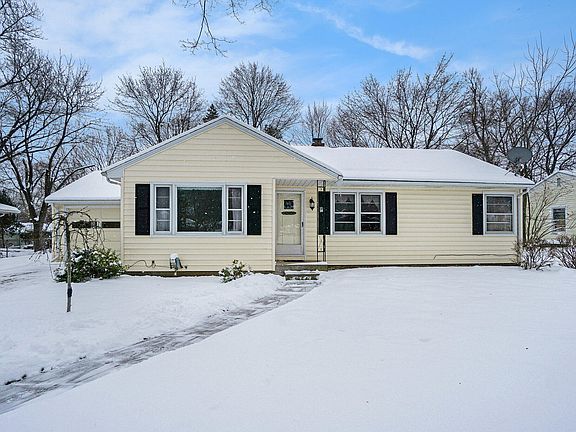 2nd image of 2529 Applelane Ave
