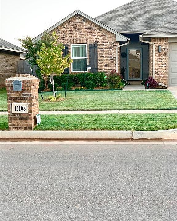 2nd image of 11108 SW 33rd St