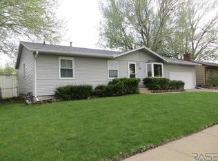 5309 W 39th St, Sioux Falls, SD 57106