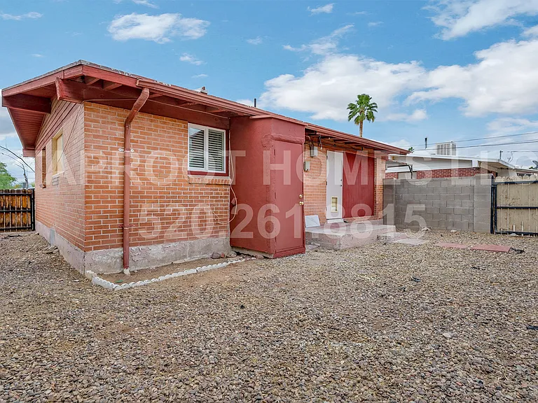 730 E Lester St #1 — Photo 20