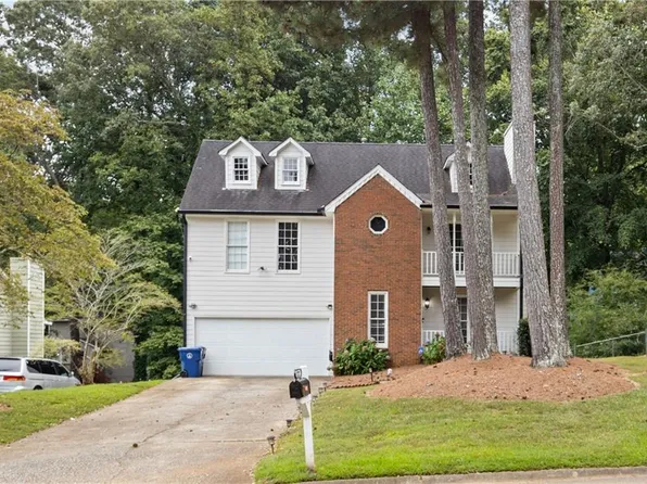 1222 Grayland Ln, Lawrenceville, GA 30046