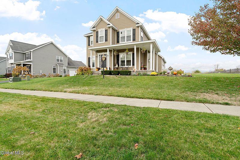 3rd image of 9 Willis Way