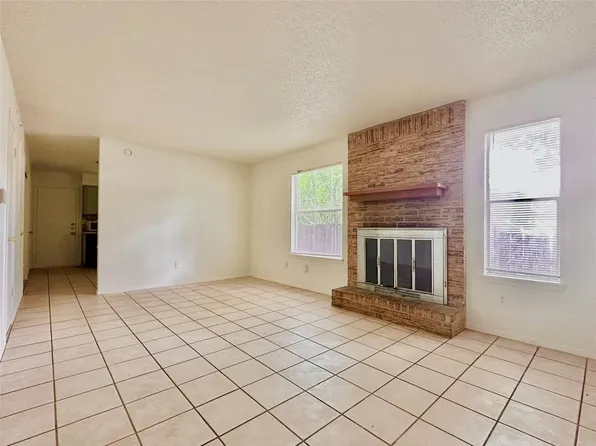 1322 Southport Dr APT D, Austin, TX 78704