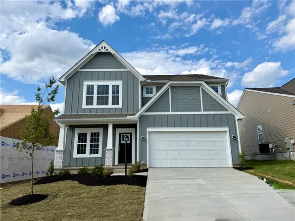 130 Magnolia Ln, Springboro, OH 45066