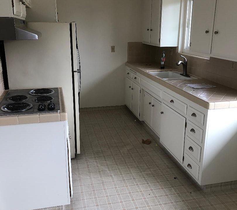 2nd image of 277 16th Pl APT 8