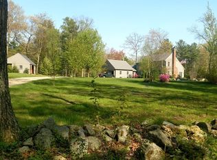 25 Phillips Dr, Petersham, MA 01366