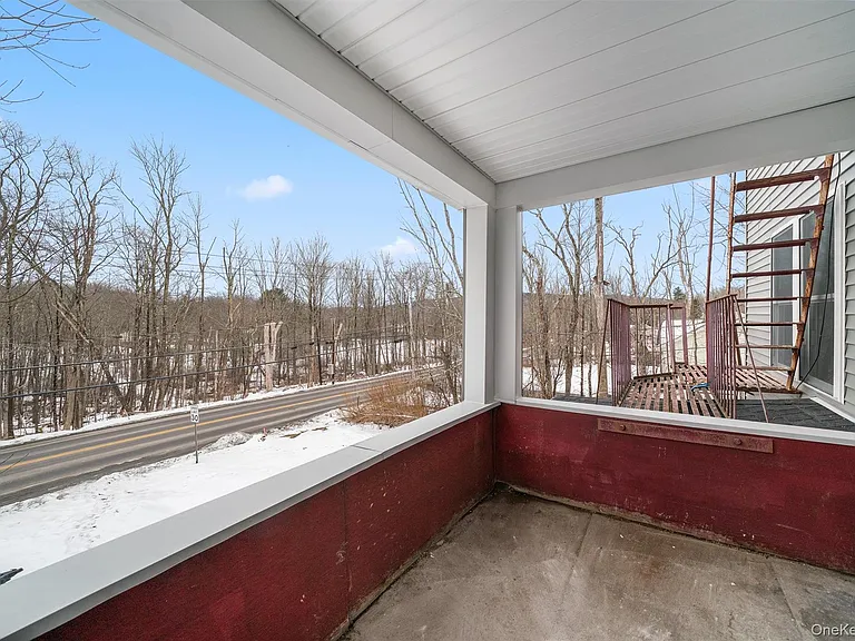 303 Main St #2R — Photo 11