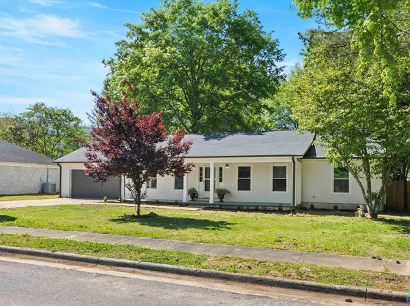 14914 Clovercrest Dr SE, Huntsville, AL 35803