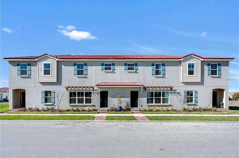 2nd image of 3122 Camino Real Dr N
