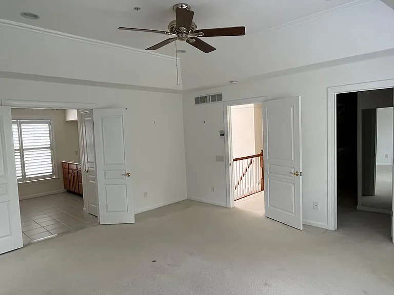304 Arthur Ct #304 — Photo 42