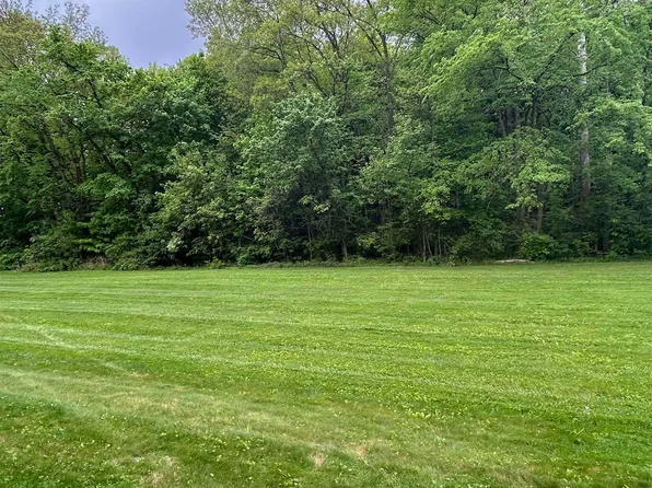 2 N Stoneridge Ct, Peru, IN 46970