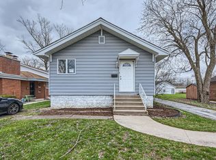 115 N Rebecca St, Glenwood, IL