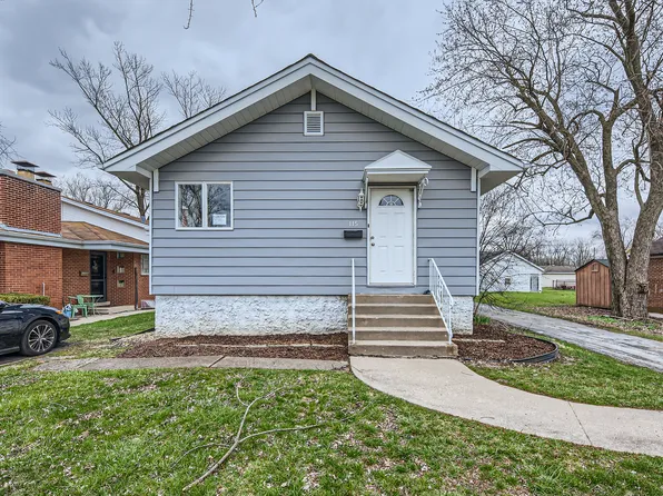 115 N Rebecca St, Glenwood, IL 60425