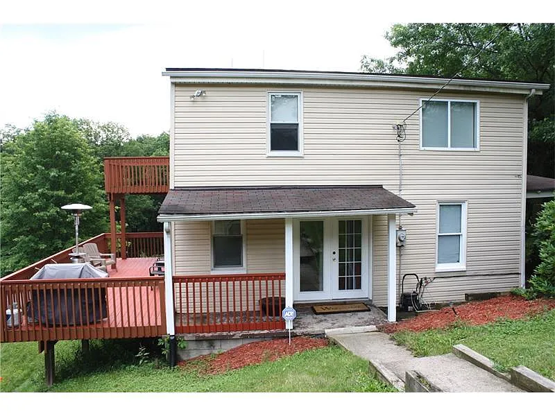 31 Flora St photo 1