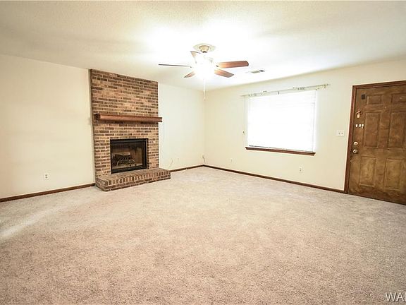 5th image of 3215 44th Pl E