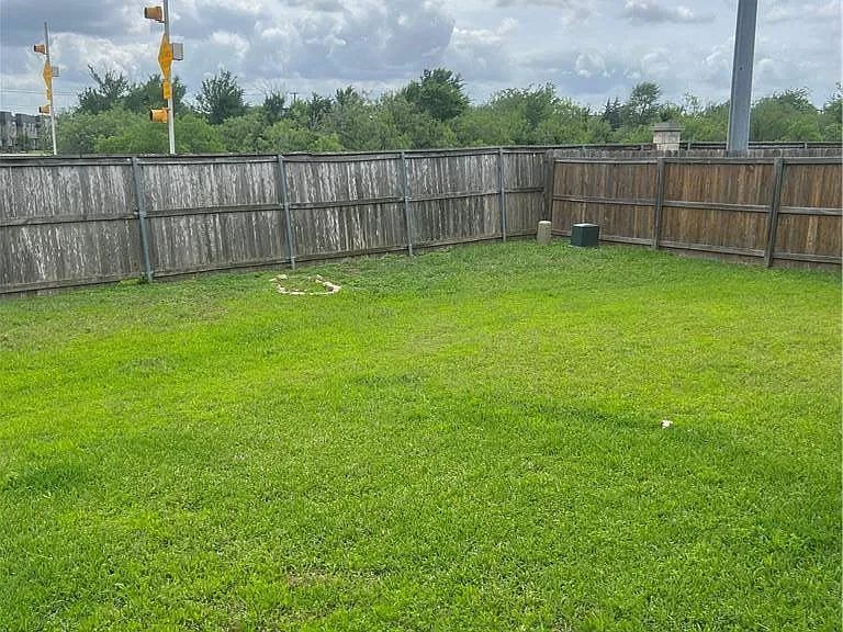 2810 Silver Oak Dr — Photo 13