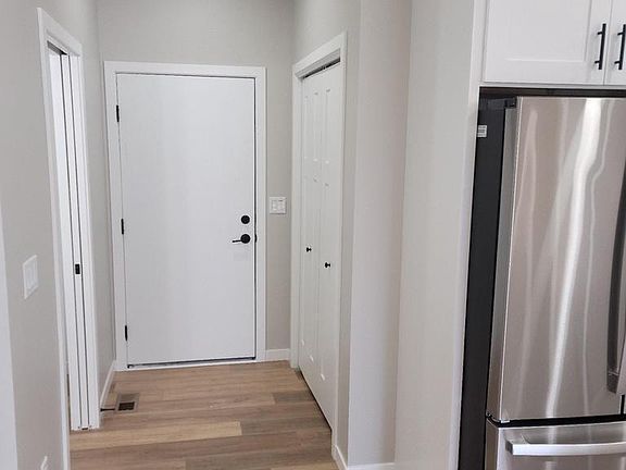 4th image of 4890 Romaine Rd