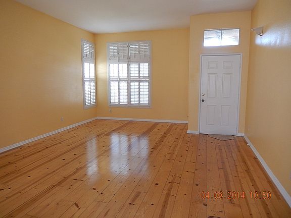 3rd image of 26885 Montseratt Ct
