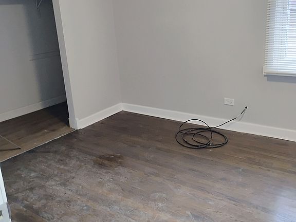 2nd image of 10746 S Wabash Ave Floor 2