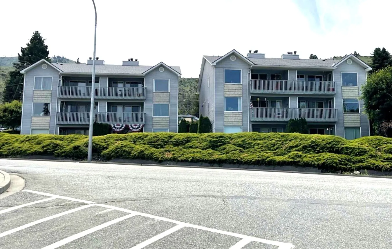 2305 West Woodin Avenue Unit 2D - 1 — Photo 1