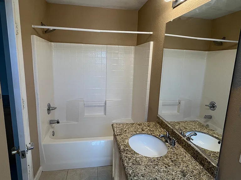 2412 Ember Mist Ct — Photo 14