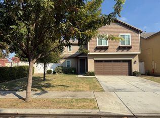 1902 Holt Rinehart Ave, Bakersfield, CA 93311