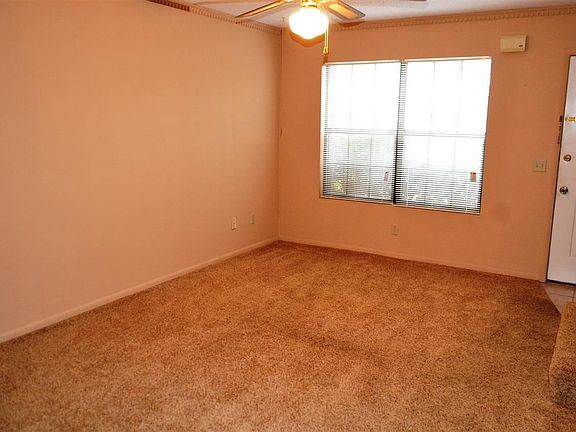 5th image of 238 Candlebrook Dr