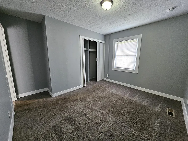 3044 Manor Ct — Photo 8
