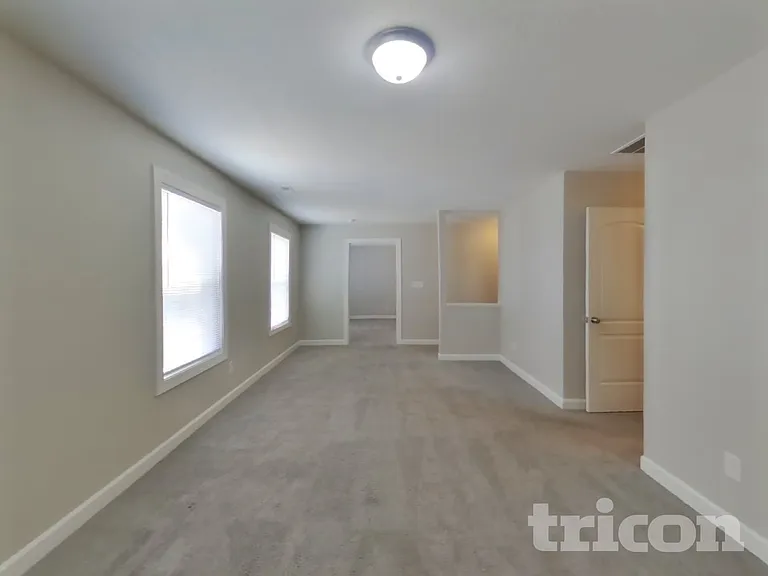 2990 Parkview Dr — Photo 17