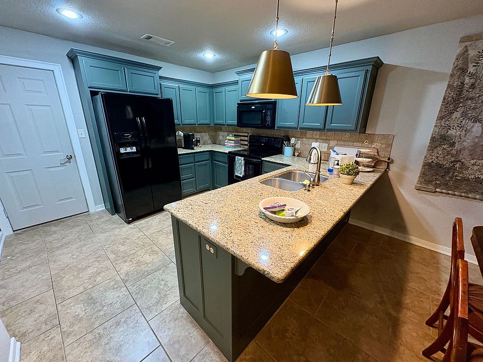 1st image of 3114 SW Stonepoint Ave #3110-31