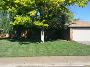 2406 S Fordham St, Perryton, TX 79070