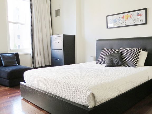 3rd image of 88 Greenwich St APT 1314