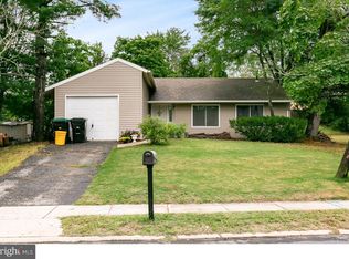 56 Primrose Dr, Sicklerville, NJ 08081