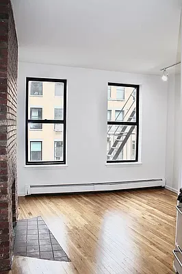 Rented by Owner | media 25