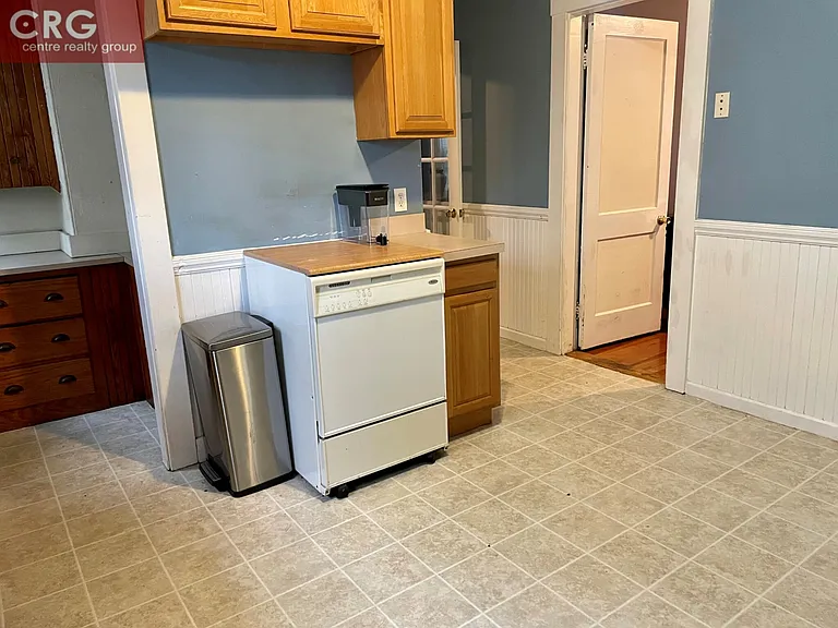 17 Stanley Ave #1 — Photo 6