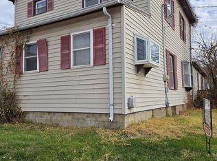 633 S Main St, Monmouth, IL 61462