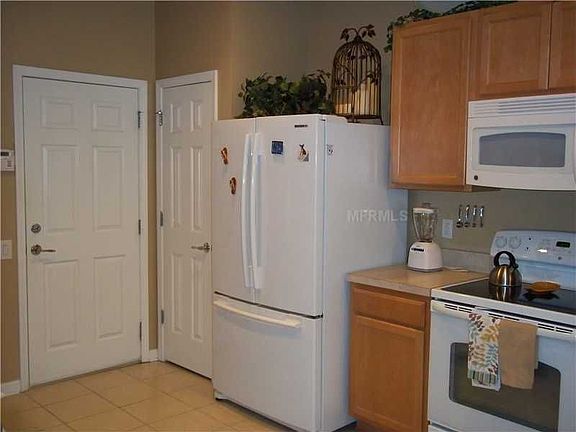 5th image of 10119 Pink Palmata Ct