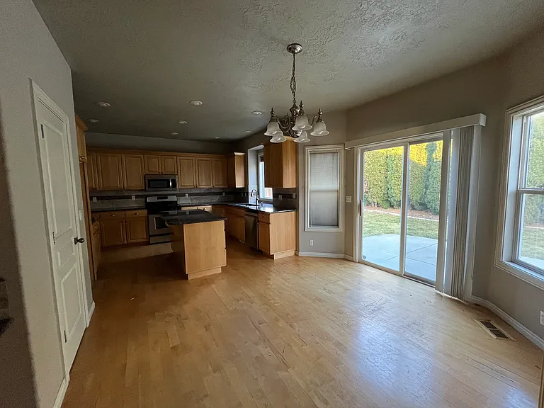 6120 N Heathrow Way — Photo 6