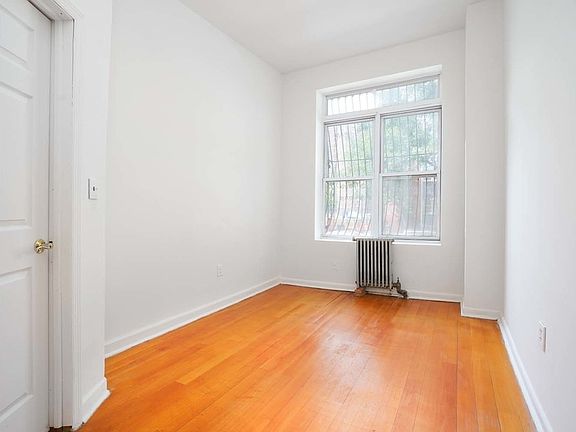 2nd image of 324 E 120th St APT 2