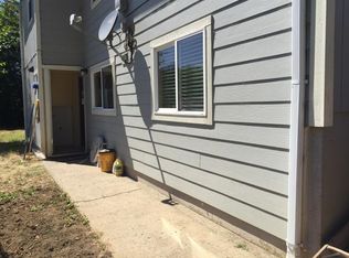 93454 Paradise Ln, Coos Bay, OR 97420